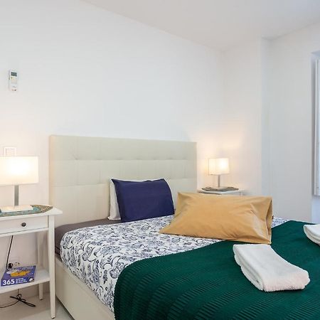 A Treat In Belem Apartment Lisbon Luaran gambar